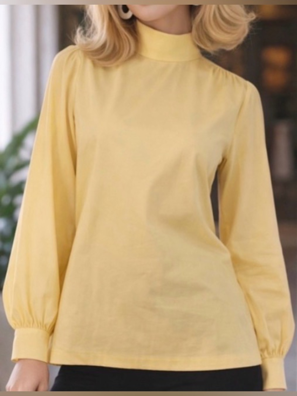 Vintage 60’s-Judy Bond- yellow reversible blouse- 1960’s- pretty button, seeming